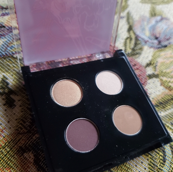 2/$20 💕 NEW Lancôme eyeshadow - Picture 1 of 4